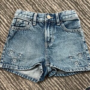Girls Gap Embroidered Blue Denim Women's Shorts.  Size 6.